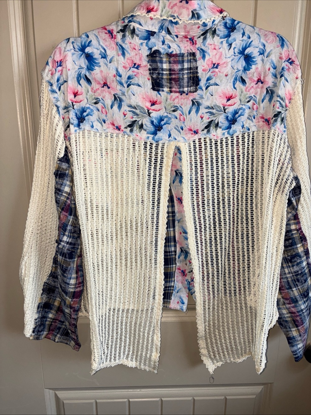 POL Floral Button-Up Shirt in Blue Pink Cream - Picture 7 of 11